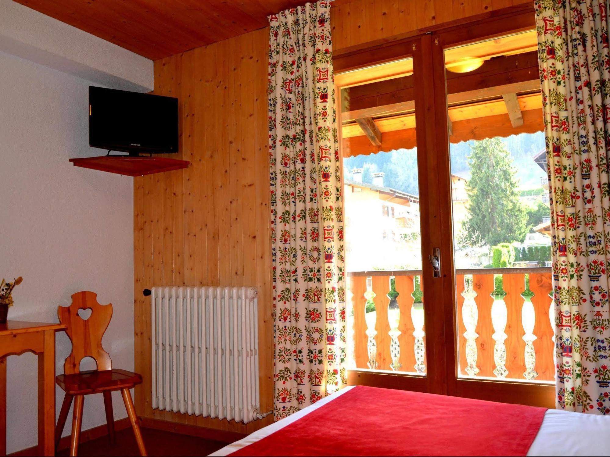 Hotel Les Bruyeres มอร์ซีน ภายนอก รูปภาพ