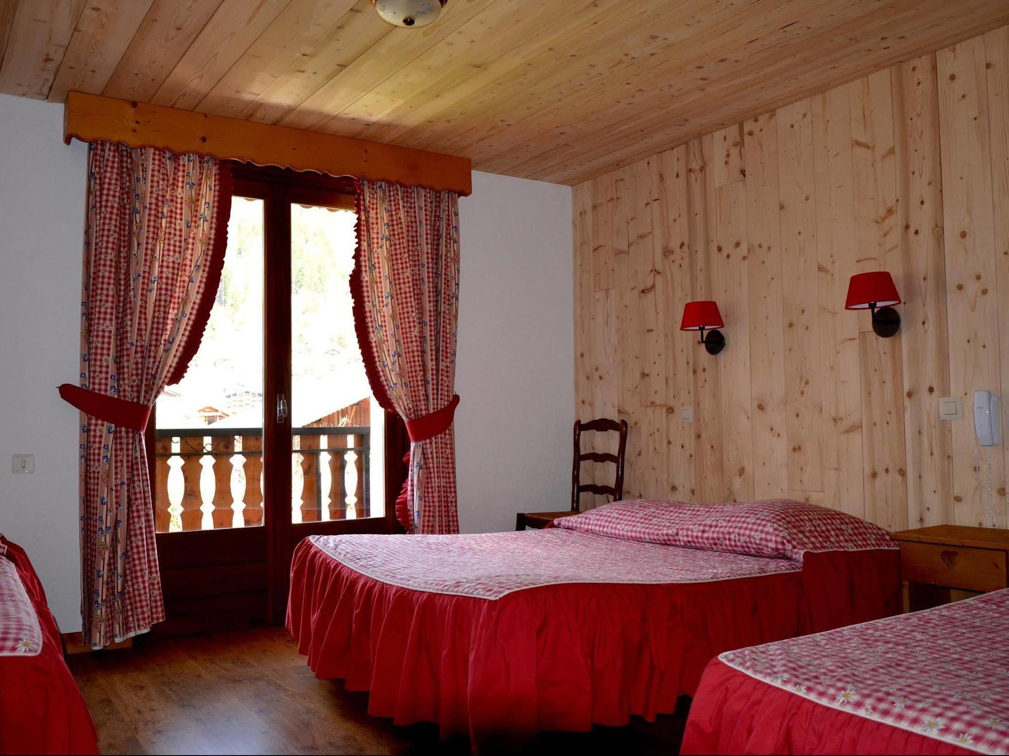 Hotel Les Bruyeres มอร์ซีน ภายนอก รูปภาพ